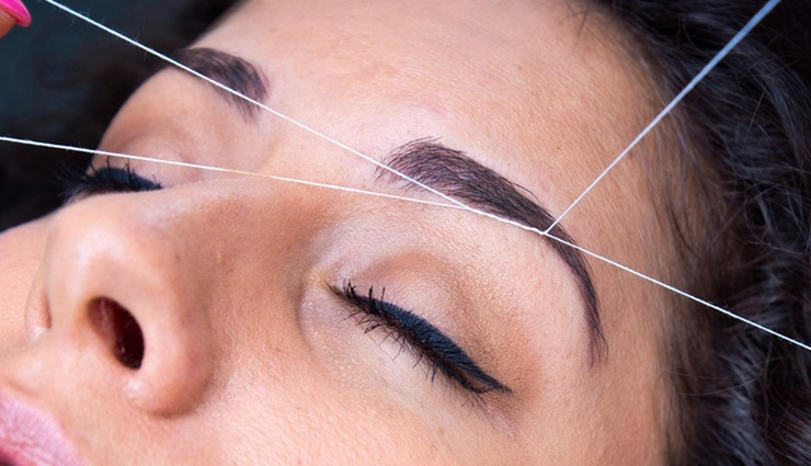 थ्रेडिंग के बाद महिलाओं की ये गलतियां, खड़ी कर सकती है कई परेशानियाँ 